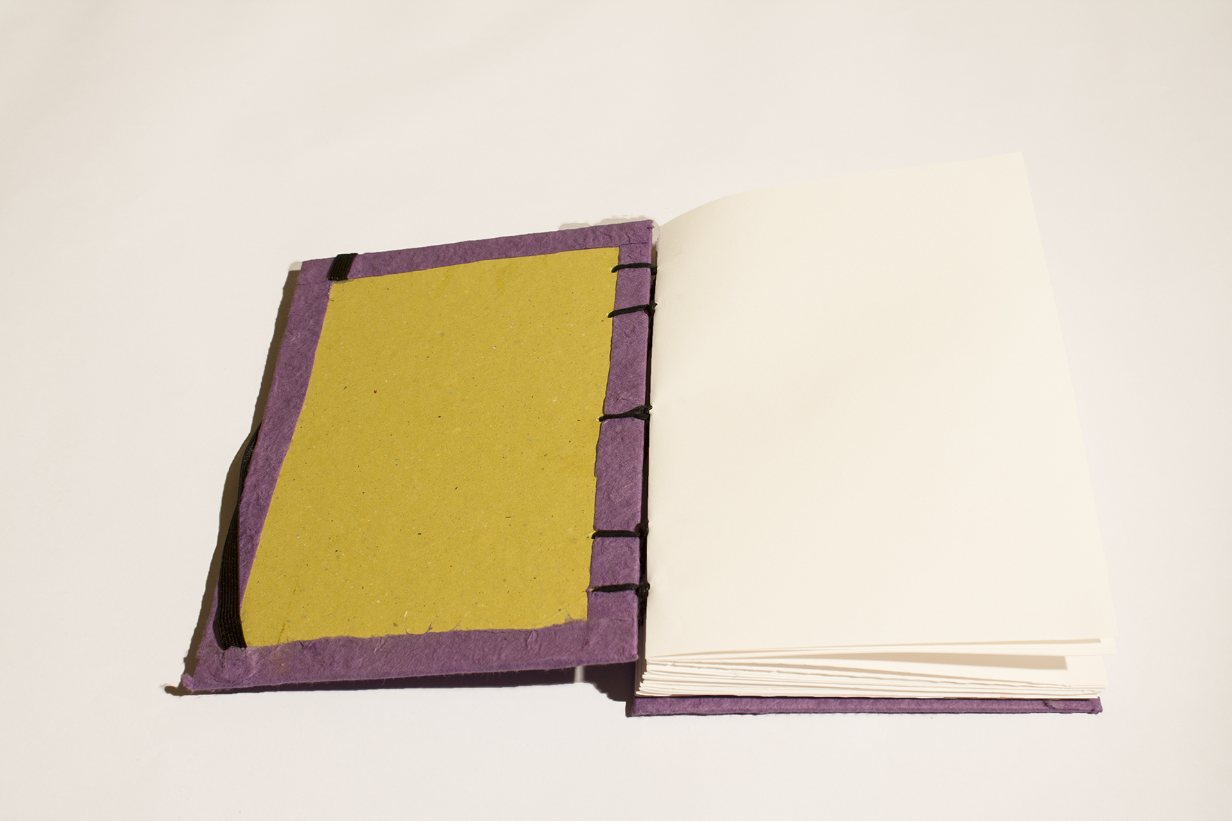 Taccuino serie Tinta Unita 21x15- 48 Pagine - vl - immagine 4