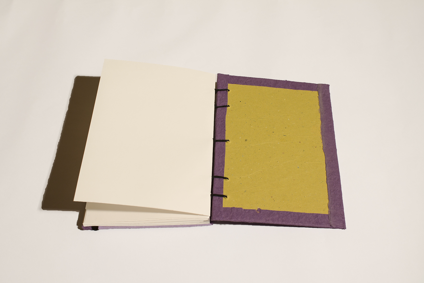 Taccuino serie Tinta Unita 21x15- 48 Pagine - vl - immagine 2